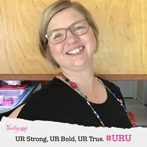 Meet your Posher, Amy - Picture 1 of 1